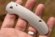 Load image into Gallery viewer, Para 3 Full Custom Design - Hex Pattern