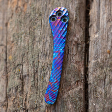 Load image into Gallery viewer, PM2 Timascus Clip - Radial Pattern

